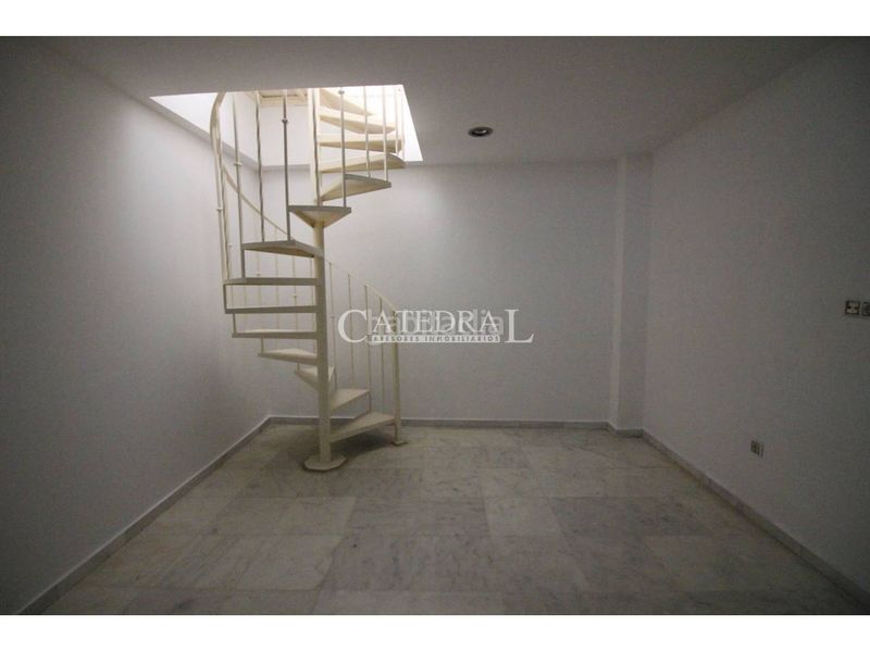 Foto fe4031d3-8a0b-41bb-b472-4e8bedc62d53. Dúplex amb calefacció a San Lorenzo Sevilla