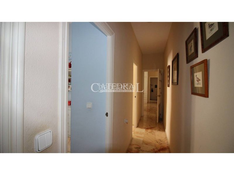 Foto a0de4179-acfa-4142-9030-c3428f575496. Rent flat with heating parking in San Vicente Sevilla