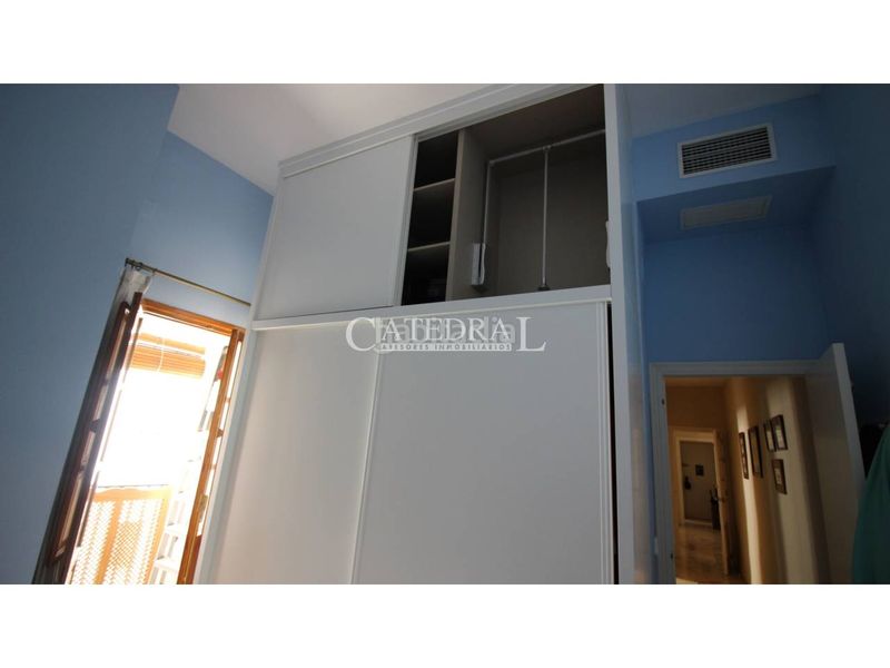 Foto a4d19eed-f9dc-42e2-bc8e-c822144e4066. Rent flat with heating parking in San Vicente Sevilla