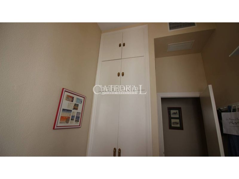 Foto c96a7b18-71ed-4033-a7a8-1a325e1f10df. Rent flat with heating parking in San Vicente Sevilla