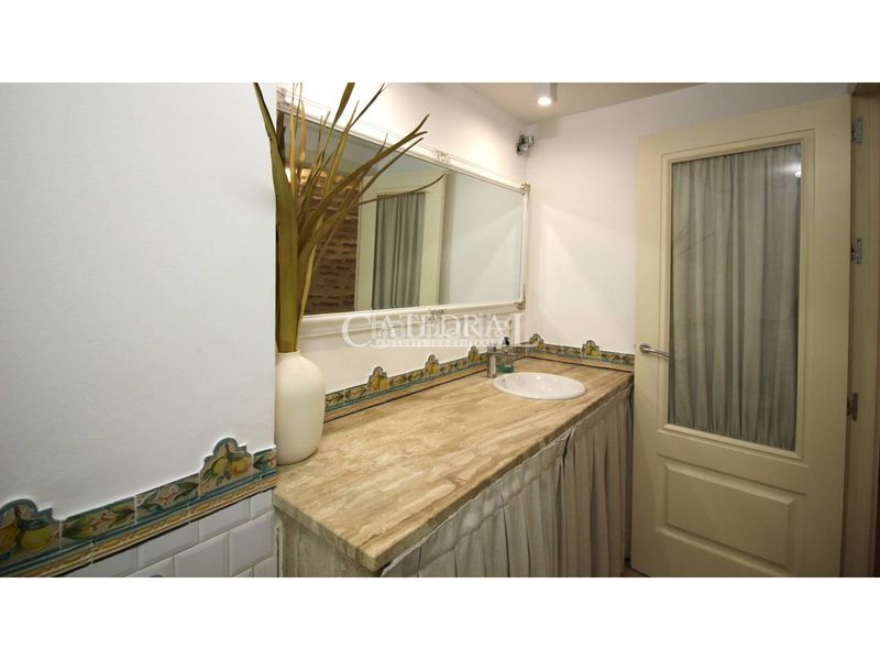 Foto f1807cad-58d7-424b-bd72-71866237c665. Location studio dans San Bartolomé Sevilla
