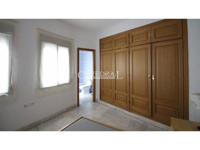 Foto 9d8fb5d2-7bc9-4fbd-b899-6d61d6c636ca. Apartament amb calefacció a Encarnación - Regina Sevilla