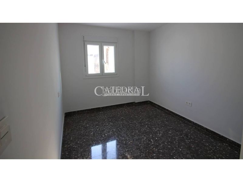 Foto 72db5e89-b355-49a0-b163-bebcfb37df0f. Lloguer pis amb calefacció aparcament a Arenal - Museo Sevilla