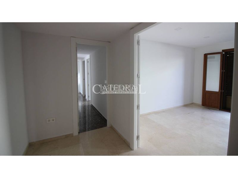 Foto b02630c5-26d5-4808-8c0f-18c0d86ca870. Lloguer pis amb calefacció aparcament a Arenal - Museo Sevilla