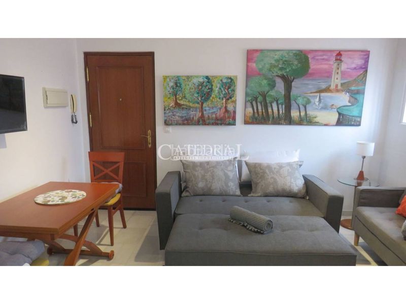 Foto e1b29177-897a-42a4-b225-99a74081dff7. Lloguer apartament amb calefacció a Los Remedios Sevilla