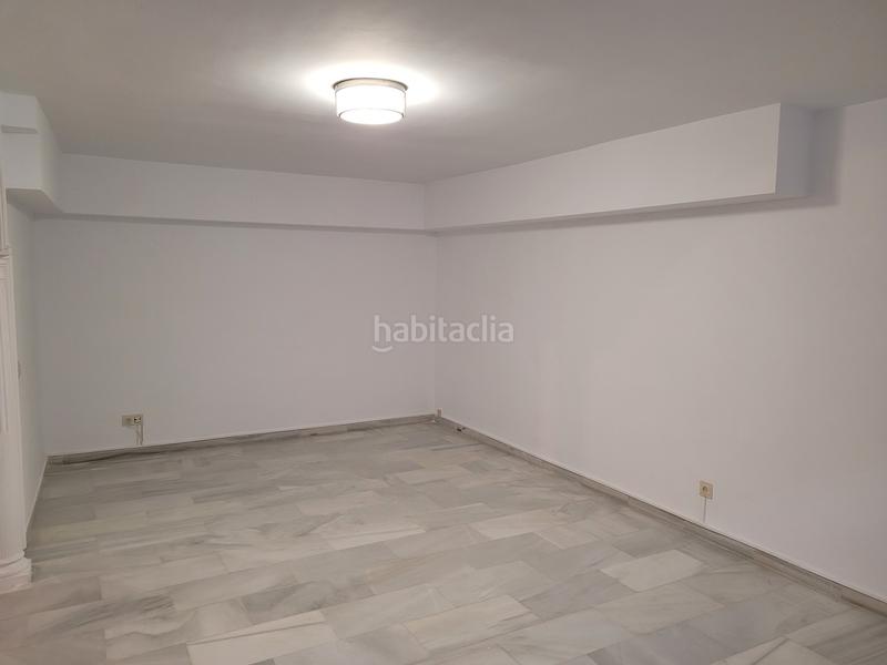 Foto 093aecd9-8575-4443-a516-d6c6d4fa24e9. Lloguer casa adossada amb xemeneia calefacció aparcament a Málaga