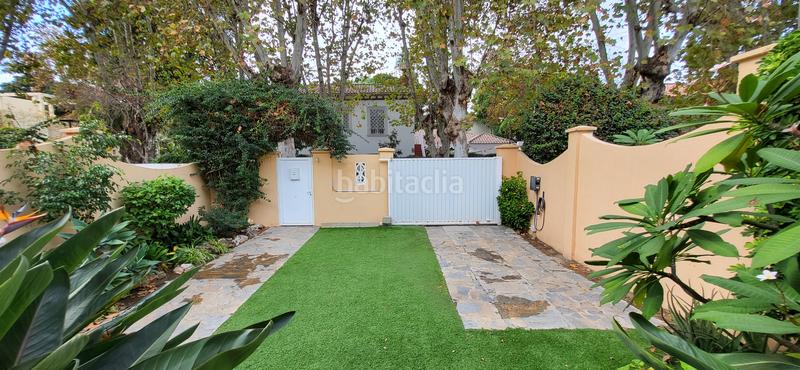 Foto 7cce6eb9-bcd5-45b9-9f8e-f1c60a05ad78. Rent semi detached house with fireplace heating parking in Málaga