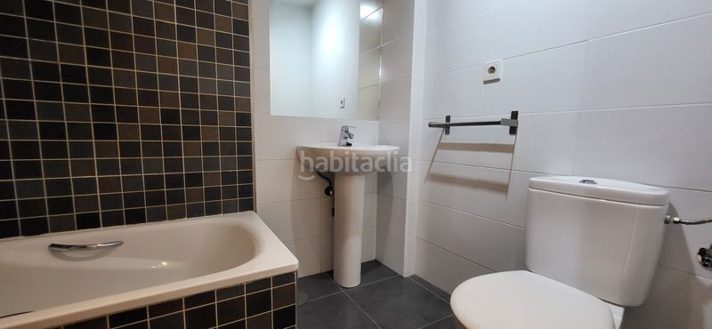 Foto afa7da3b-14b5-49c9-ac8f-3df978213aa2. Rent flat with heating in La Victoria Málaga