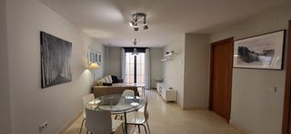 Miete Etagenwohnung  Calle victoria 76. Amplio piso de 1 dormitorio a un paso del centro histórico