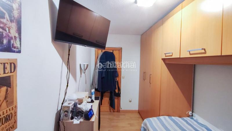 Foto 3541a7cb-72b1-44e3-bd72-617185c7f670. Piso  en venta en Fontarrón Madrid