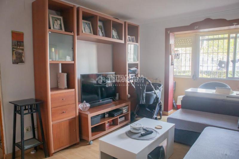 Foto ad34e015-32ad-4c11-ad7a-95c92b00df4f. Piso  en venta en Fontarrón Madrid