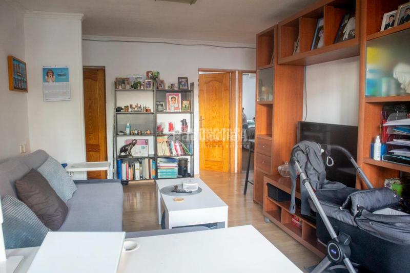 Foto d5600c1d-4f3a-42d1-840c-892a03e47be4. Piso  en venta en Fontarrón Madrid