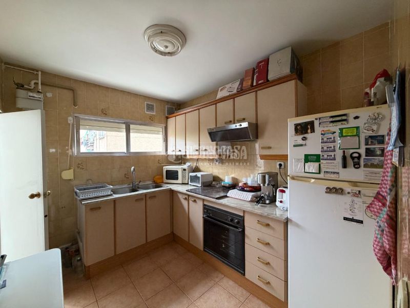 Foto 69280f54-81e2-4114-867f-0f6f0af3ca59. Piso  en venta en Fontarrón Madrid