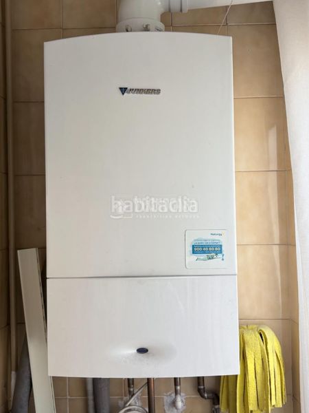 Foto b14d8d3e-8860-4392-86e5-3a41a8a9d27e. Pis amb calefacció a Fontarrón Madrid