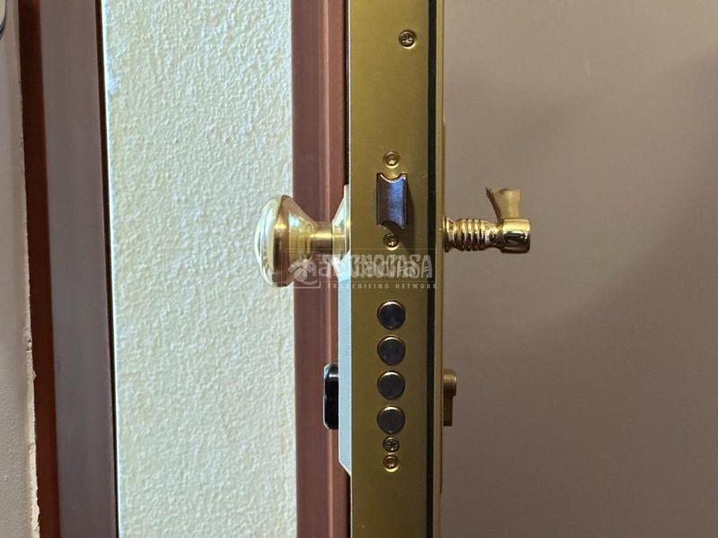 Foto 8d7e9708-4a6e-4969-af94-5379728c2db0. Pis amb calefacció a Fontarrón Madrid