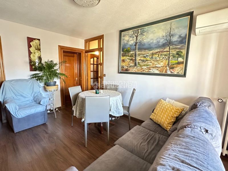 Foto d2a725f3-dc39-47e9-a2b0-42a7a32c8838. Pis amb calefacció a Fontarrón Madrid