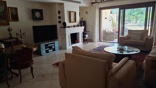 Appartement en Sotogrande Alto. Espectacular piso en urbanizacion valgrande  frente al campo de