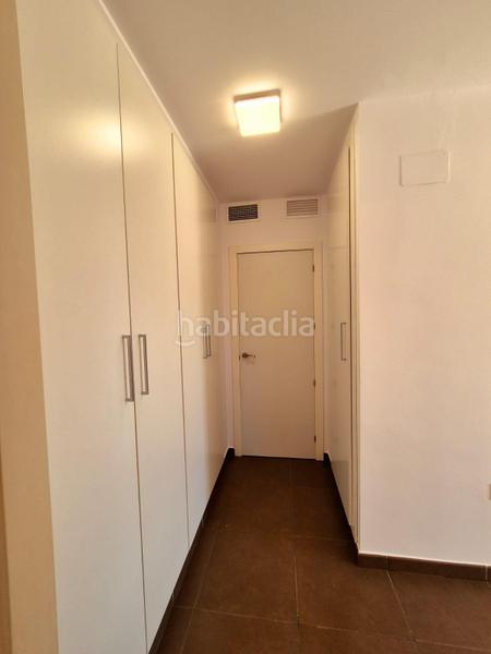 Foto d4708498-46f3-4a83-9aa8-35a18686c98f. Casa pareada exclusiva casa en San García con vistas al mar en Algeciras
