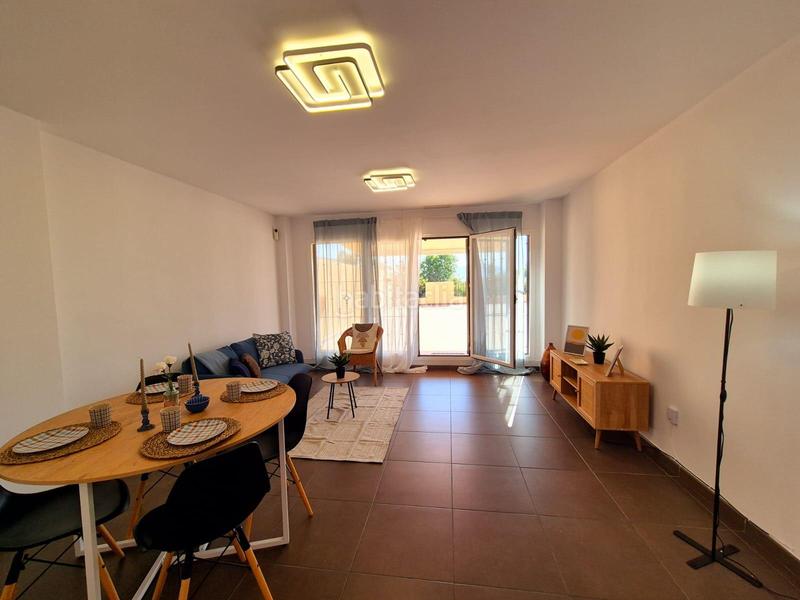 Foto f7fa0d38-8b3e-48fd-b618-1b83f8b559e8. Casa pareada exclusiva casa en San García con vistas al mar en Algeciras