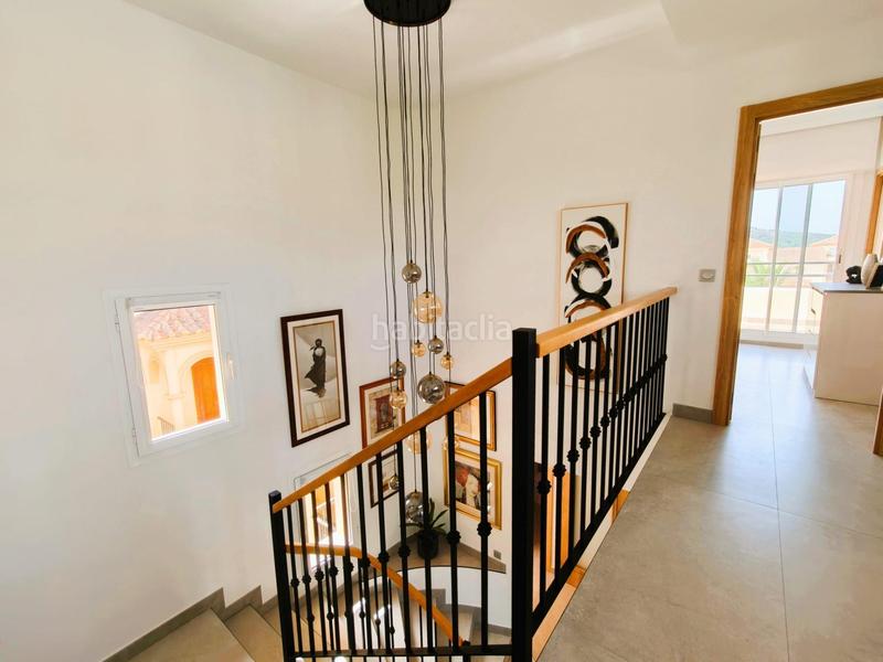 Foto 67ed2b96-ae59-4e55-9dd7-db9582a25a43. Attico con parcheggio piscina in Sotogrande alto Sotogrande