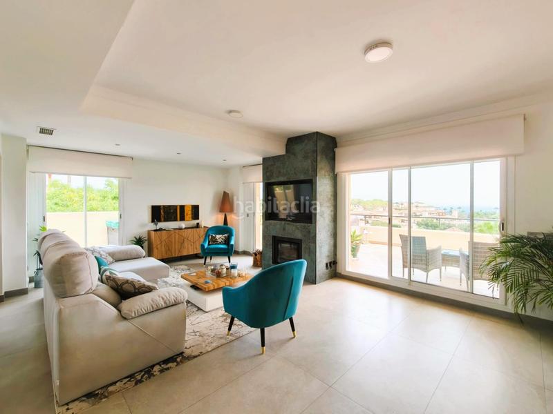 Foto cc7cad6d-b8c4-41b0-9c9b-1ea71e1a6e2f. Attico con parcheggio piscina in Sotogrande alto Sotogrande