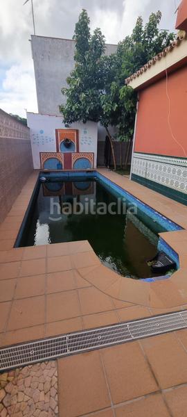 Foto 39ab5bfc-5254-4311-b71f-ba1578fa958e. Chalet con parcheggio in El Rinconcillo Algeciras