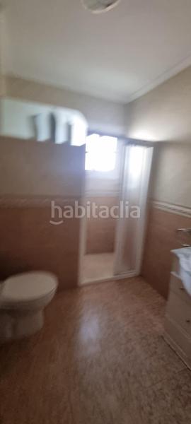 Foto 470ae89e-75c1-410c-9ed1-d88a745b3e9a. Chalet con parcheggio in El Rinconcillo Algeciras