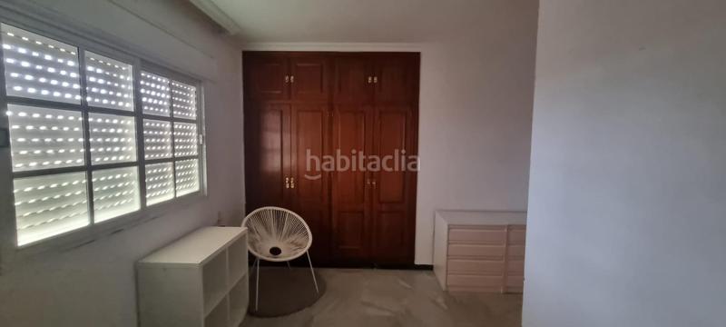 Foto a821c425-ee83-4072-b023-5a0721c8378d. Chalet con parcheggio in El Rinconcillo Algeciras