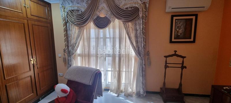 Foto b7f9aca0-2669-4c3d-884f-b53d58bbce9b. Chalet con parcheggio in El Rinconcillo Algeciras