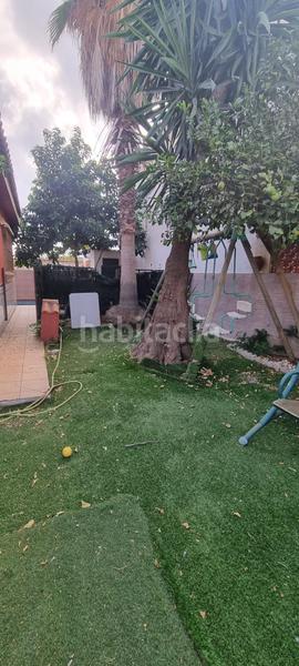 Foto f57644dd-872b-42b7-a476-d7a11b4f245b. Chalet con parcheggio in El Rinconcillo Algeciras