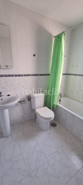 Foto ae20e3a7-cc29-41b6-b318-36853c189057. Reihenhaus mit parking in San García Algeciras