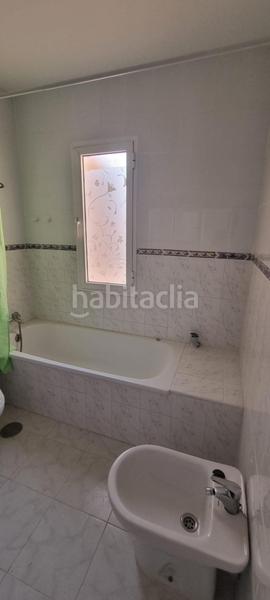 Foto cf010a09-030f-47dd-b667-8a2591475e9d. Reihenhaus mit parking in San García Algeciras