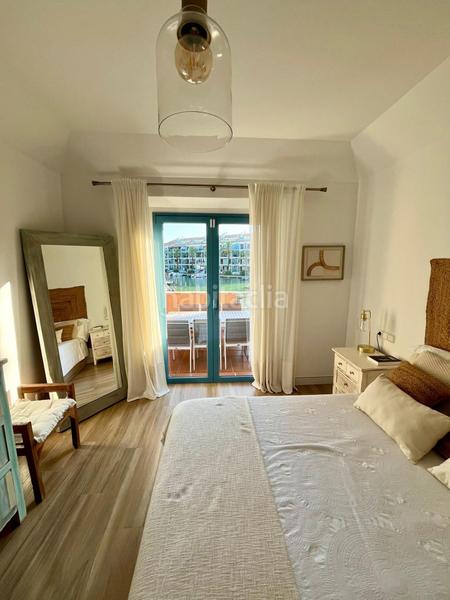 Foto 0966ce0f-4789-4cd4-80a4-9978039b2e35. Pis a puerto de Sotogrande-la marina Sotogrande