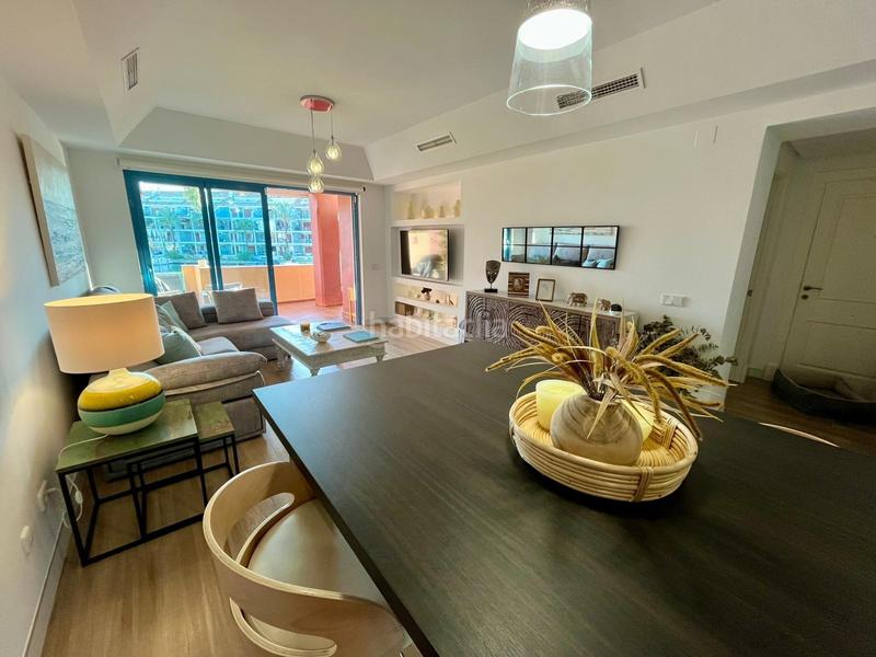 Foto 14a5261e-babf-4846-bed8-23c92e34a28f. Pis a puerto de Sotogrande-la marina Sotogrande