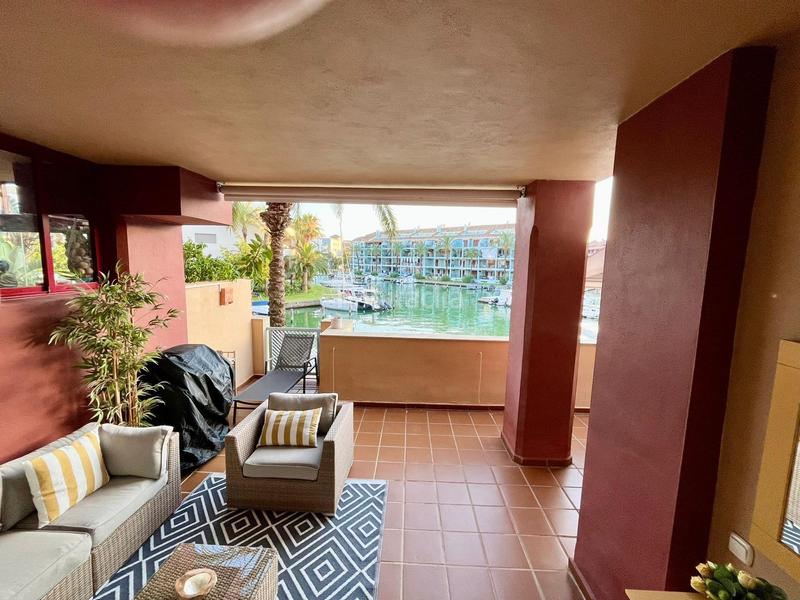 Foto 7b6731a4-9ded-44d0-a1cb-d7221f76cd32. Pis a puerto de Sotogrande-la marina Sotogrande