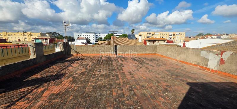 Foto 3b0eeb7a-6670-41dc-826d-34760908f0d4. Casa  muy amplia en El Rinconcillo, estupenda zona en Algeciras