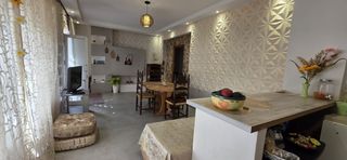 House in Casco Antiguo. Casa de dos plantas en calle carteya