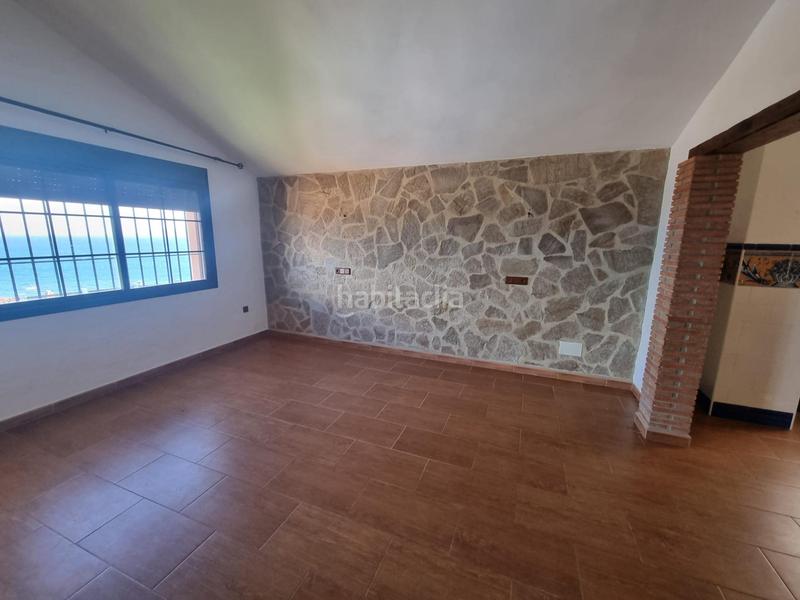 Foto 47e127c3-9bca-475f-bf18-69db44ffe028. Chalet avec piscine dans San García Algeciras