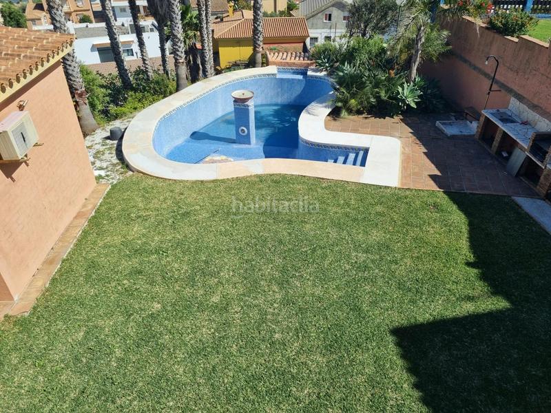 Foto 6cf18500-ca8d-4943-8aa6-a6c839f0e11e. Chalet avec piscine dans San García Algeciras
