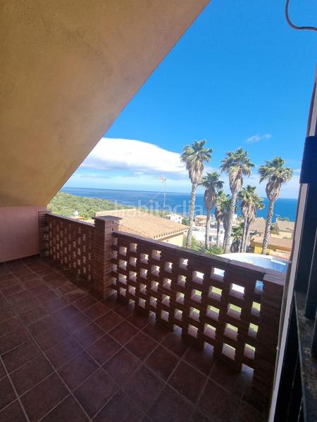 Foto b8105737-5f7a-45e4-86f9-1754bc38d8c7. Chalet avec piscine dans San García Algeciras