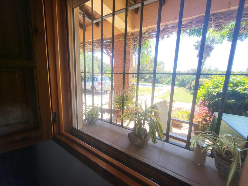 Foto b261c2cd-1ffe-43e8-99b1-317b9abd4e0e. Xalet amb piscina a Barrios (Los)