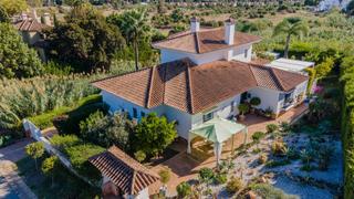 Xalet a Sotogrande Costa. Impresionante villa en sotogrande bajo