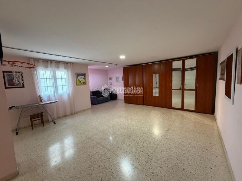 Foto 9c2c0189-87cb-4fe0-b76d-c0b6632da7b4. Casa amb aparcament a La Casería - San Carlos San Fernando