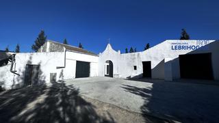 Mas à Lebrija. Casa de campo en venta en crta. el cuervo.
