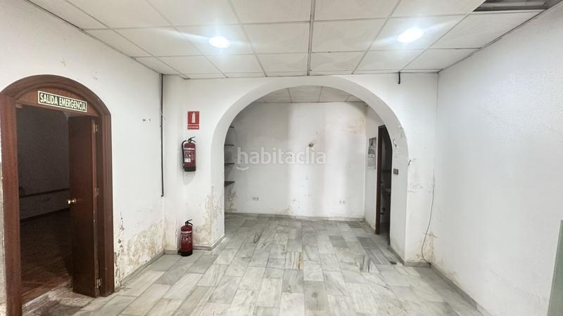 Foto 8c93f4a8-7535-440d-8d73-52fec9392d2b. Local comercial  a la calle en venta en centro. en Lebrija