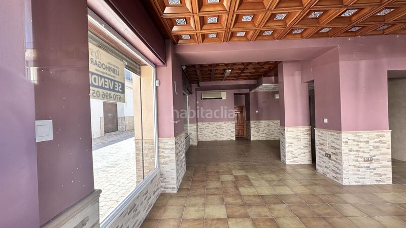 Foto 9536f755-eb7b-4e5d-bfa7-ea27e1b9a327. Local comercial  a la calle en venta en centro. en Lebrija