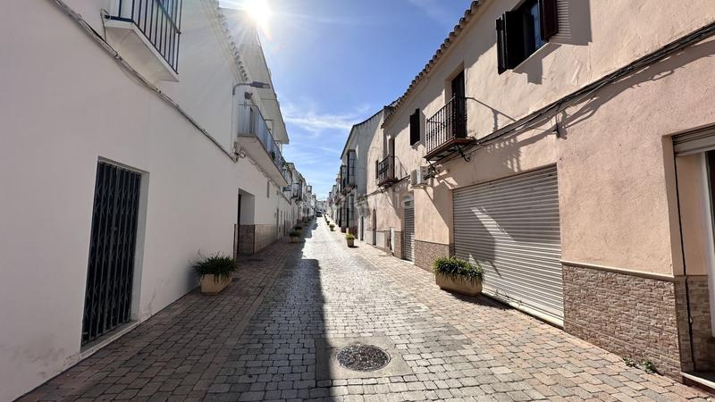 Foto ce8bc176-23a4-43c7-9022-2a4c4861e7f9. Local comercial  a la calle en venta en centro. en Lebrija