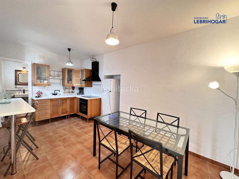 Foto dc13d8cd-73df-4929-95bf-001c6a6219d0. Casa  en venta en centro, 2 dormitorios. en Lebrija