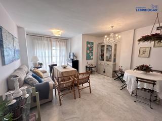 Attique à Lebrija. Atico en venta en avda. tomassetti, 4 dormitorios.