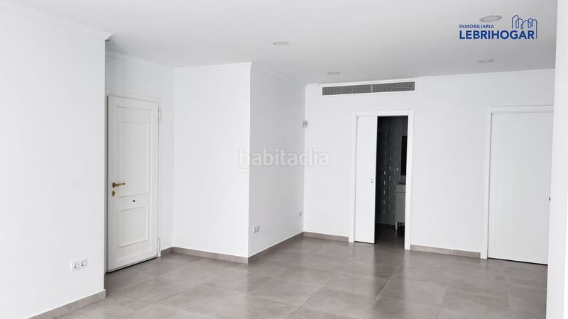 Foto ad1837d4-92cc-4ac4-9a33-e4f3417211be. Miete geschäftsraum in Lebrija
